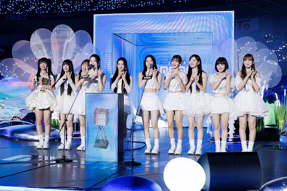 ME:I「MAMA AWARDS」で「Favorite New Asian Artist」受賞「言葉にできないくらい感動」