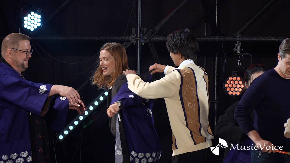 山下智久『コミコン』オープニングに登場、共演の仏女優に紳士的な対応も