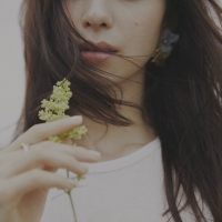 中条あやみ初のフォトエッセイ