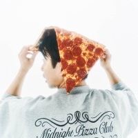 ビジュアルモデルに仲野太賀＆忽那汐里　MIDNIGHT PIZZA CLUB×TTT MSW コラボアイテム発売