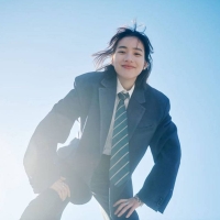 のん、制服ブレザー姿が反響「めっちゃかっこいい」「惚れちゃいました」