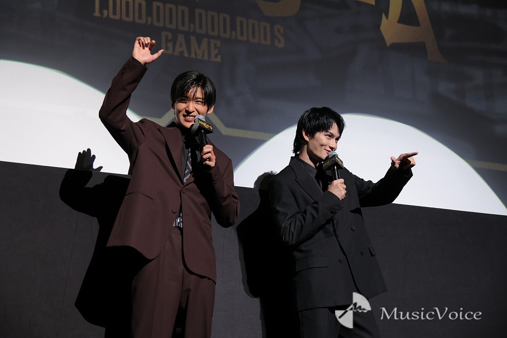 目黒蓮＆佐野勇斗「トリリオンゲーム」上映後にサプライズ登場　1700人が歓喜