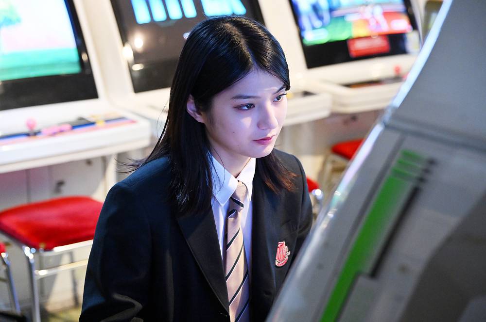 格闘ゲームをしている富永蒼（蒔田彩珠）のもとに突然御上（松坂桃李）が現れ…（ネタバレあり）