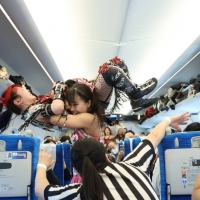 髙木三四郎プロデュース 新幹線女子プロレス
