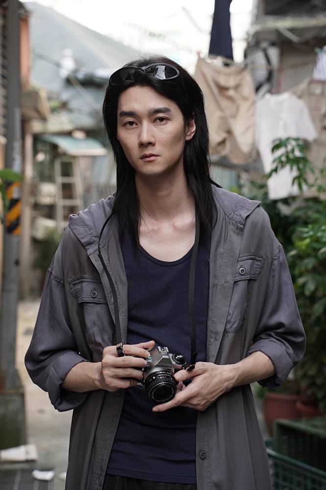 栁俊太郎、実写映画「九龍ジェネリックロマンス」メイン出演決定　タオ・グエン役