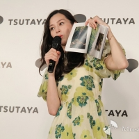 中条あやみ、フォトエッセイ『明日へのことば』刊行記念イベント
