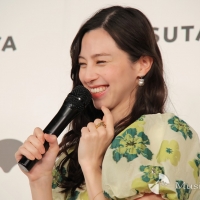 中条あやみ、フォトエッセイ『明日へのことば』刊行記念イベント