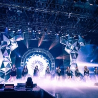 「NiziU Live with U 2024-2025 “AWAKE”」