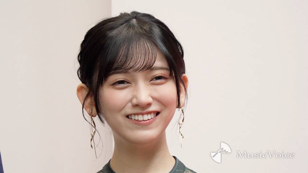 乃木坂46池田瑛紗、現役東京芸大生　日本最大規模アートフェアでテープカット「わくわく」