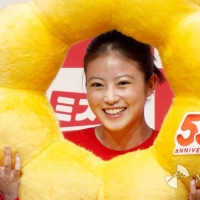 今田美桜、可愛い誕プレに喜び爆発「わぁ！ポン・デ・リングクッションだぁ」
