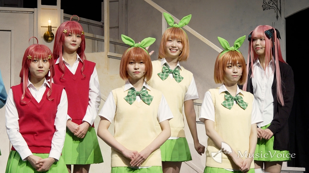 日向坂46四期生が初舞台、五女役の山下葉留花＆平岡海月「カラフルな景色を」