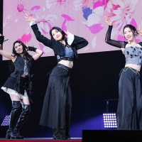 IS:SUE「MTV VMAJ」で特別賞を受賞　新曲「Love MySelf」を初パフォ