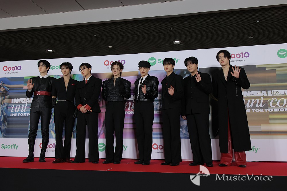 ATEEZ、レカペに登場「素敵なステージをお見せします」
