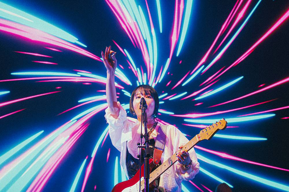 乃紫、初のZeppツアーを完走　新曲「1000日間」ライブ初披露