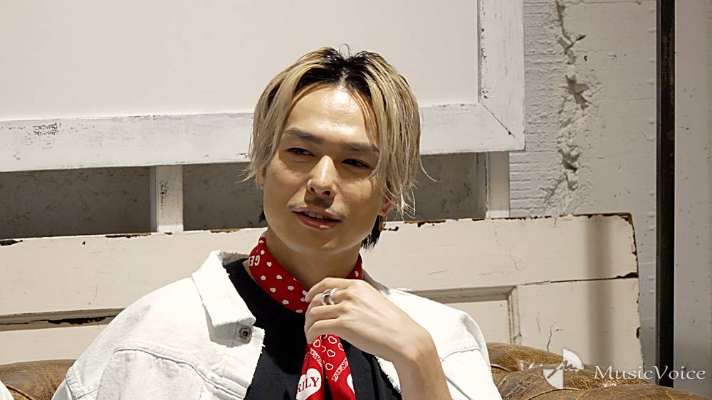 三代目JSB今市隆二「RILY」新作発表、ヴィンテージホワイトデニム似合うのは…？