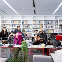 ちゃんみな『tiny desk concerts JAPAN in schools』