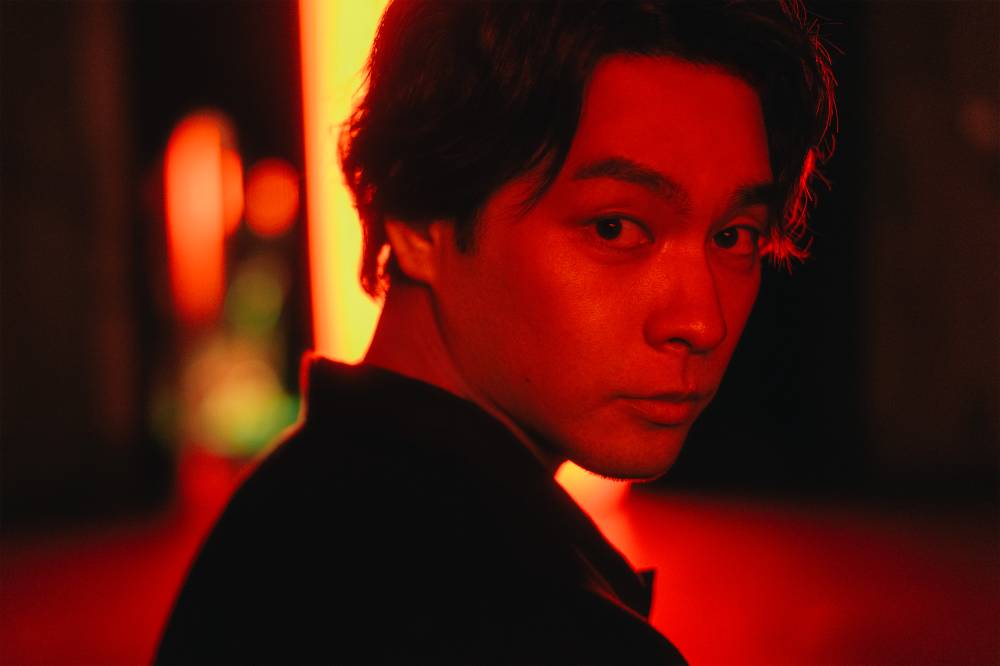 柳楽優弥、迷いながらも進む強さを全身で表現「高揚感があった」　ABCマートの新ムービー
