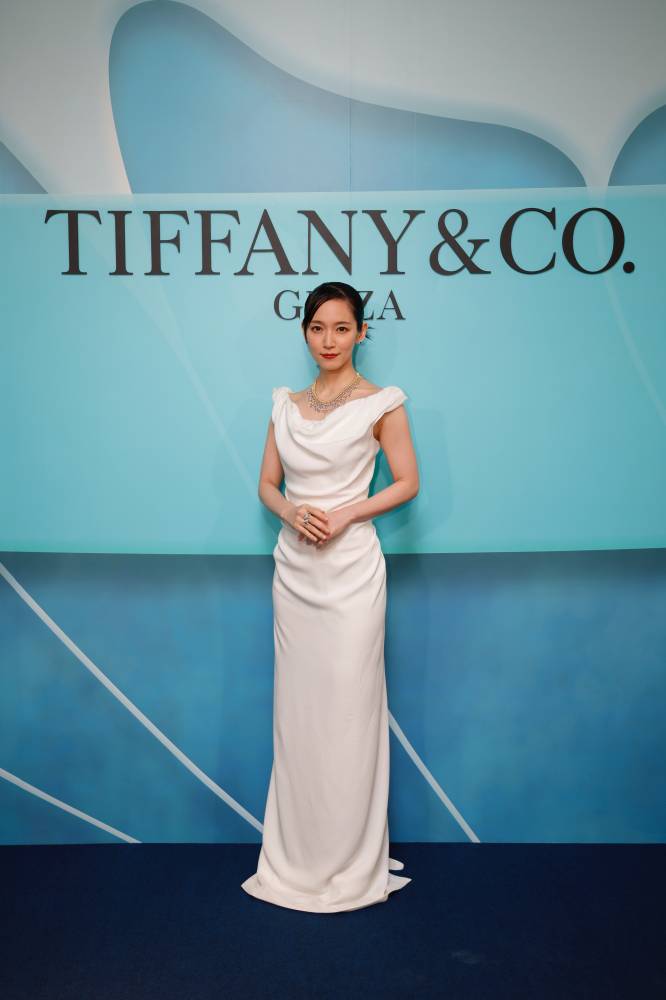 吉岡里帆、美デコルテ映える純白ドレス　最近輝いた瞬間は帰省時「完全にスターです」