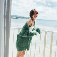 岡崎紗絵、20代の集大成となる写真集を発売