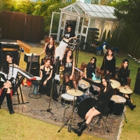 TWICE、今までにない“ロック”テイストが新鮮　ニューALビジュアル公開