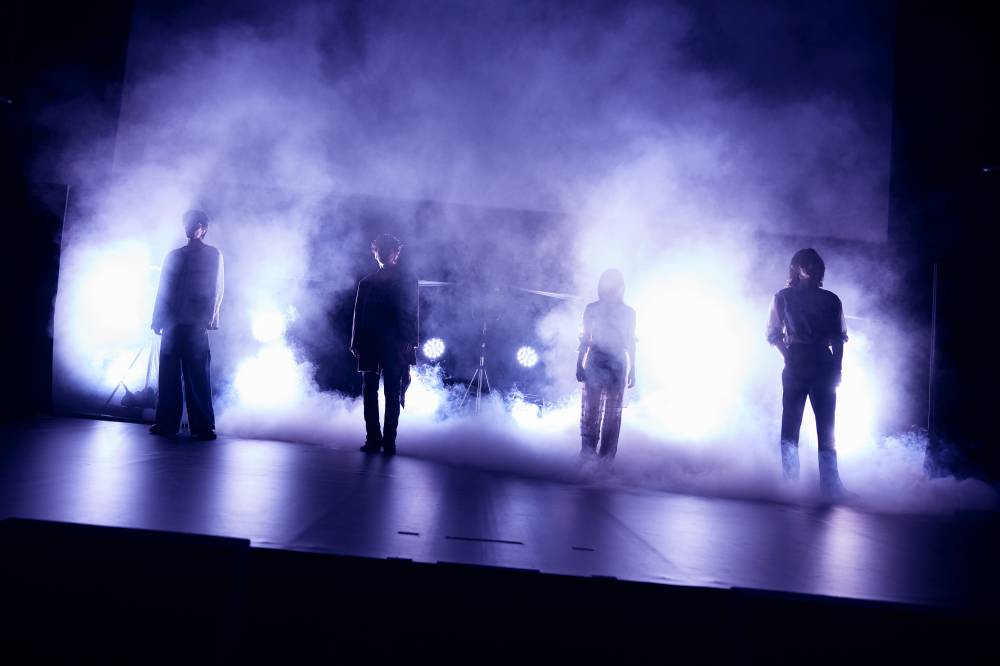 佐藤健が率いるTENBLANK、サプライズライブ　弾き語りも披露　観客600人が歓喜