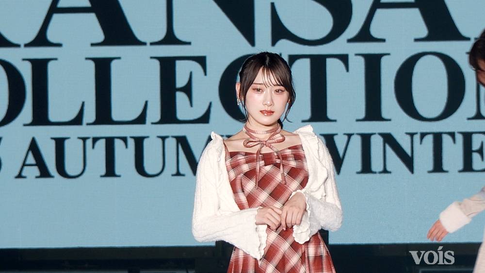 ＝LOVE・齋藤樹愛羅、大人っぽキャミドレス　ポニーテール揺らしランウェイ