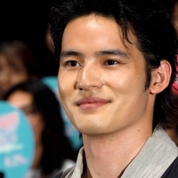 吉岡里帆と水上恒司、艶やか浴衣姿
