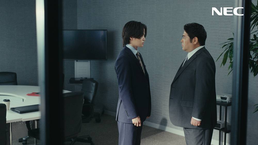 菊池風磨＆皆川猿時が会社員役に挑戦　上司部下コンビでCM初共演