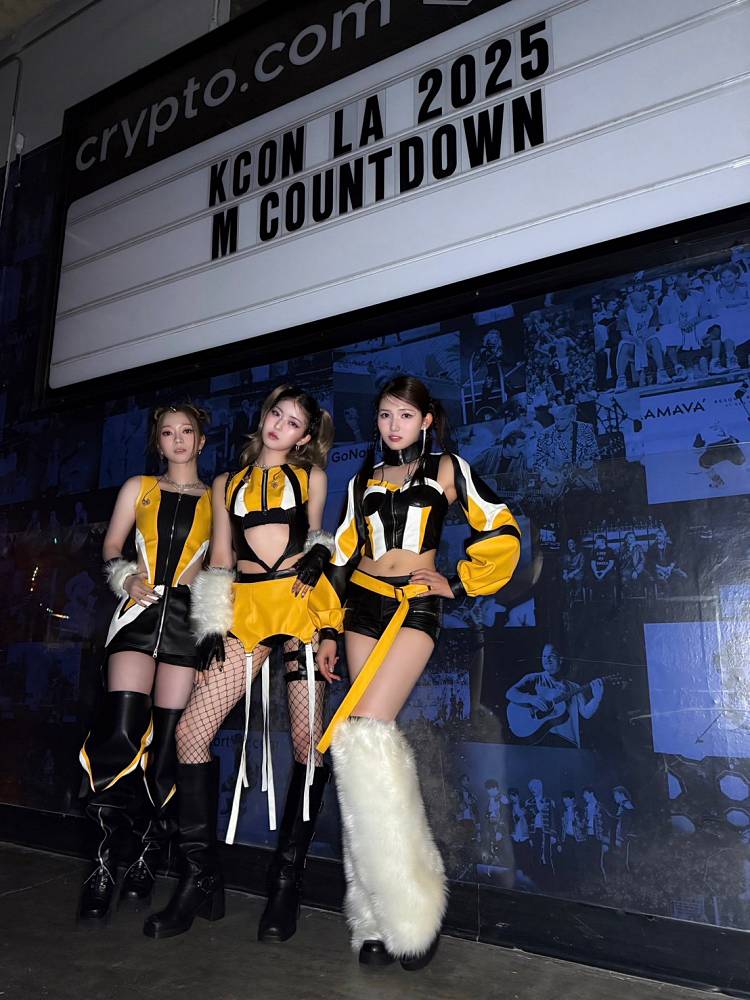 IS:SUE、米・LAで初ライブ　現地K-POPファンも大熱狂