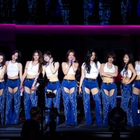 TWICE、世界的音楽フェス『Lollapalooza Chicago』にヘッドライナーとして出演