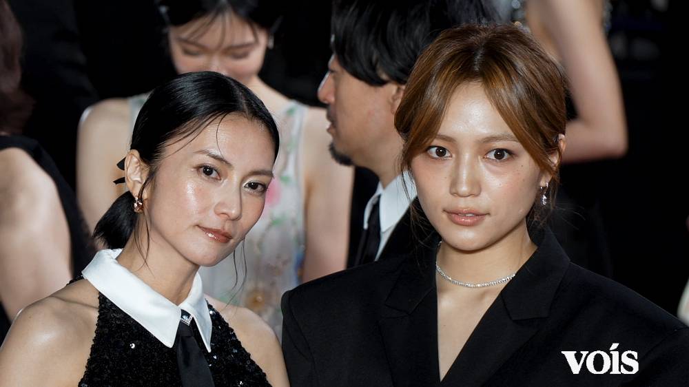 柴咲コウ＆川口春奈、レッドカーペットで美の共演　大人なエレガントな佇まい