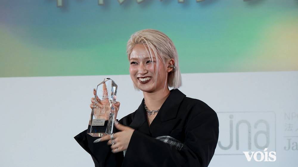 HANA・MOMOKA、初出場の紅白はメンバーとお揃のネイルで　念願のネイルオブザイヤー受賞