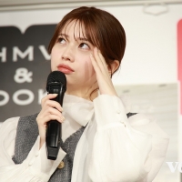 桜田ひより、1stスタイルブック「ひよりごと」発売記念イベント