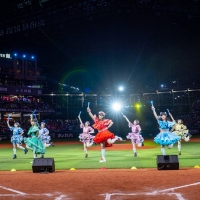 超とき宣、ファイターズのファン感謝祭で「清宮FRIENDS」と共演