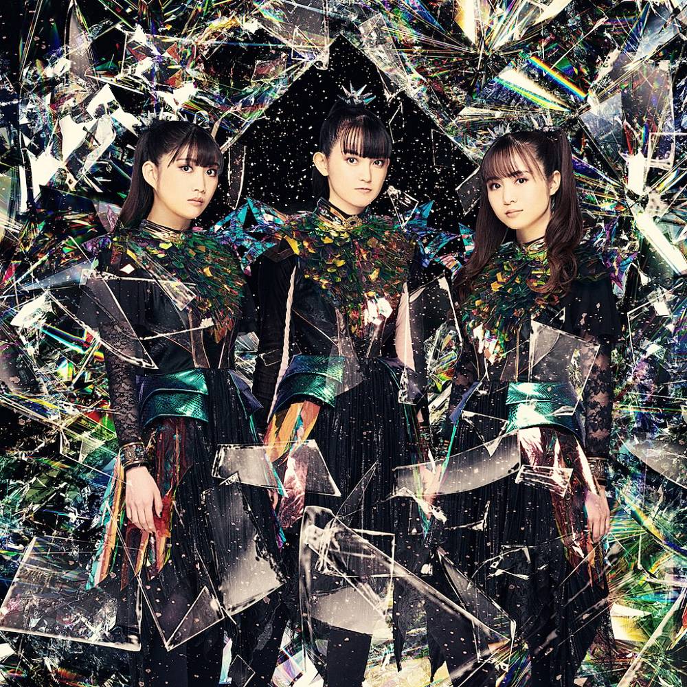 BABYMETAL、結成15周年を記念し代表曲「ヘドバンギャー！！」を再録　最新MV公開