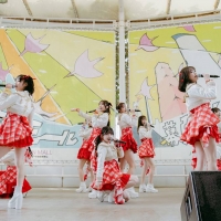 Juice=Juice『四の五の言わず颯(さっ)と別れてあげた/盛れ！ミ・アモーレ』リリースイベント