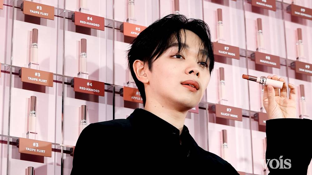 宮世琉弥、上品メイク＆艶唇で大人の色気「ちょっと大人っぽさに憧れて」