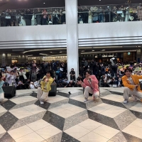 モナキ、メジャーデビューイベ開催　純烈・酒井一圭「モナキのバーターで営業がほしい」