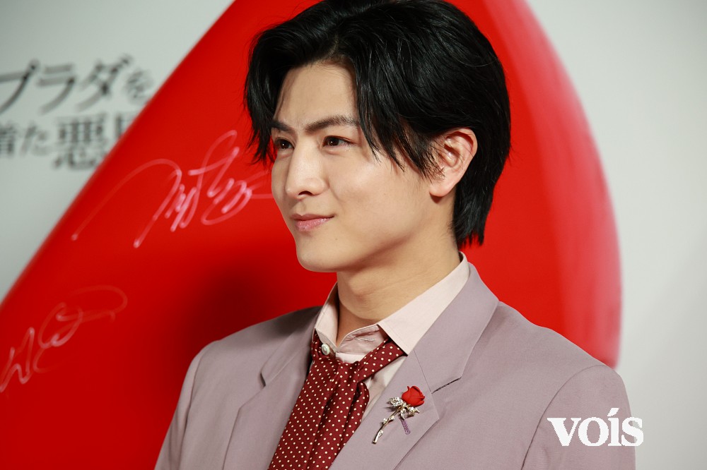 柏木悠（超特急ハル）、爽やかな装いで登場「ピンクパープルをねじ込ませていただきました」