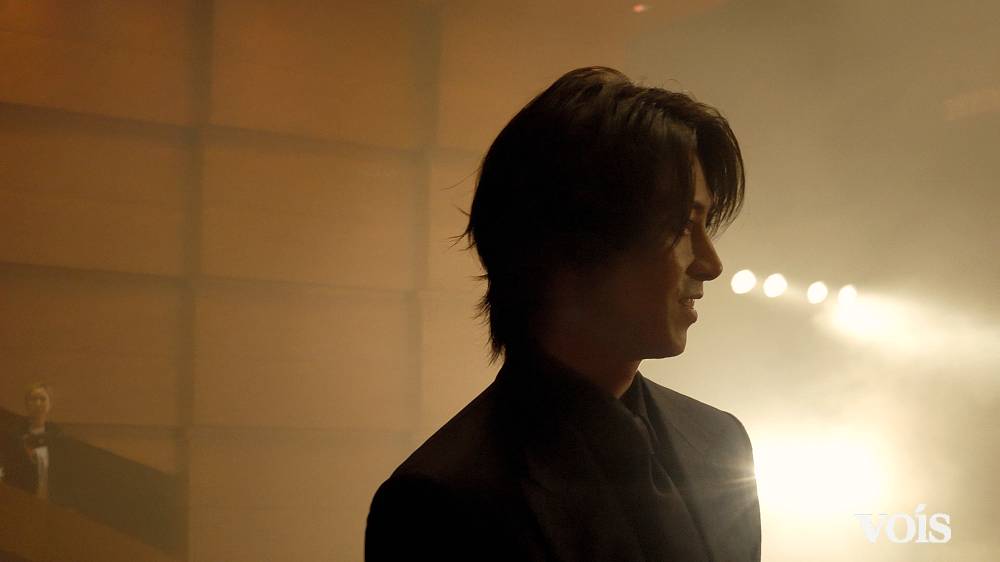 至近距離！山下智久＆福原遥らキャスト陣が客席通路から登場、大歓声に包まれる