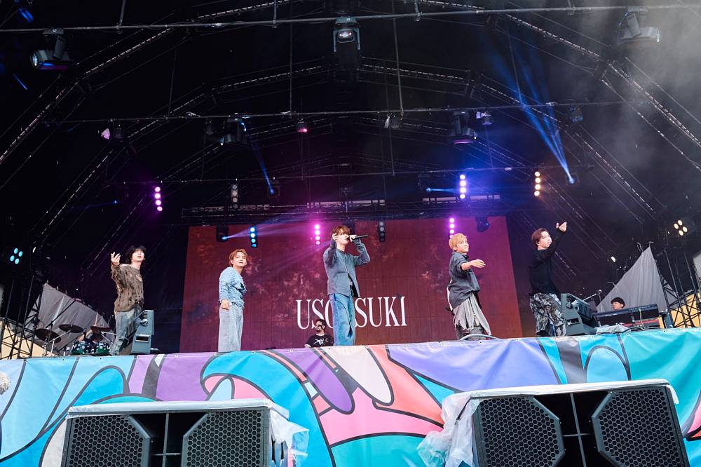 STARGLOW「VIVA LA ROCK」初出演　初のバンドセットで新曲をサプライズ披露