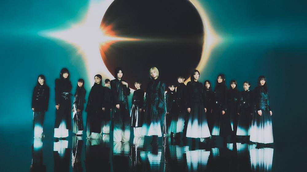 櫻坂46、アニメタイアップの両A面シングル“夜桜盤”ジャケ写を公開