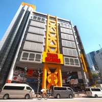 NHKが渋谷の巨大CD店に密着