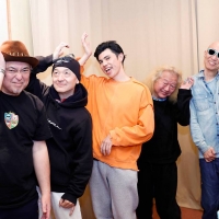 爆風スランプ×小島よしお、結成時の幻の曲が「盆踊り」で初音源化