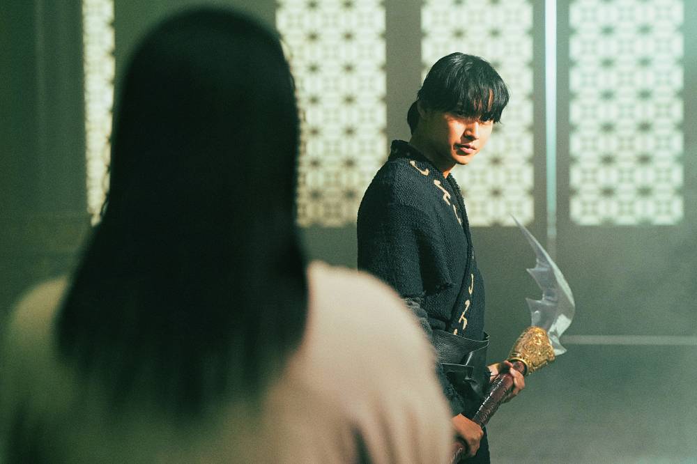 山﨑賢人が主演、映画「キングダム」新章を象徴する全12点の場面カット公開
