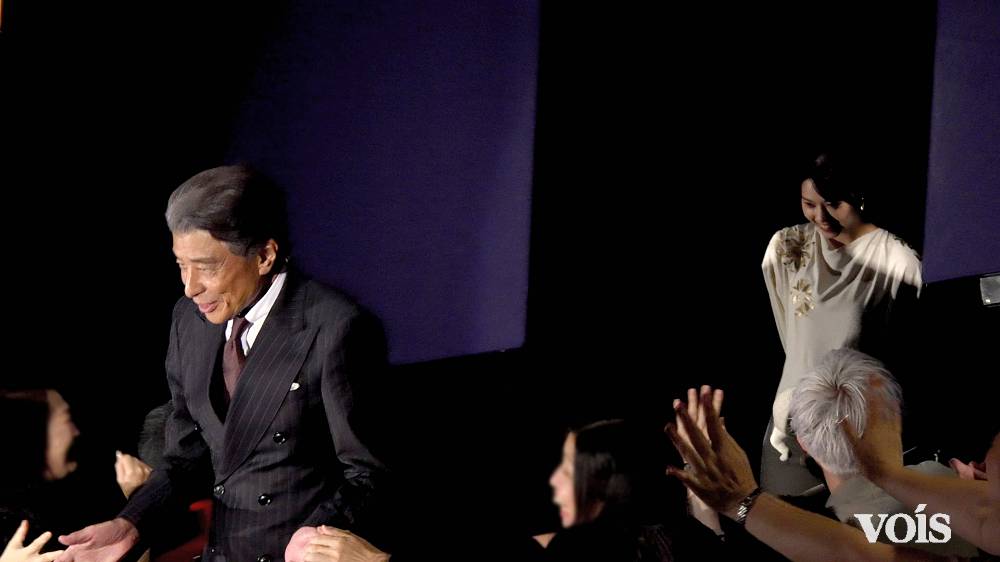 舘ひろし、客席からサプライズ登場　歓声の大きさに西野七瀬「沸き具合が凄すぎた」