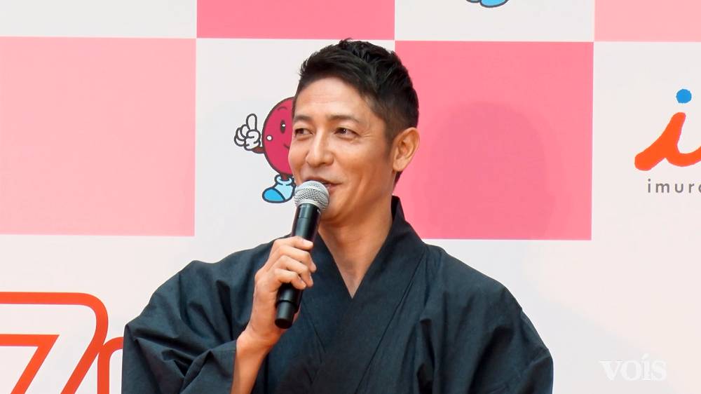 玉木宏、浴衣姿で「あずきバー」頬張る　「思い出の味です」