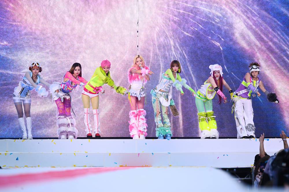 XG、英最大の音楽フェスに初出演　SWEET FEMALE ATTITUDEカバーをサプライズ披露