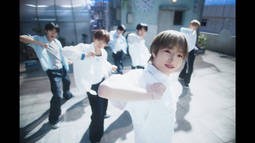 NCT WISH、夏にぴったりのダンスポップ曲「YO-I-DON!」MV公開