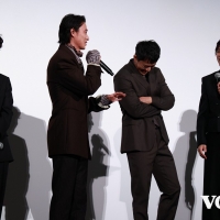 映画「キングダム 魂の決戦」初日舞台挨拶